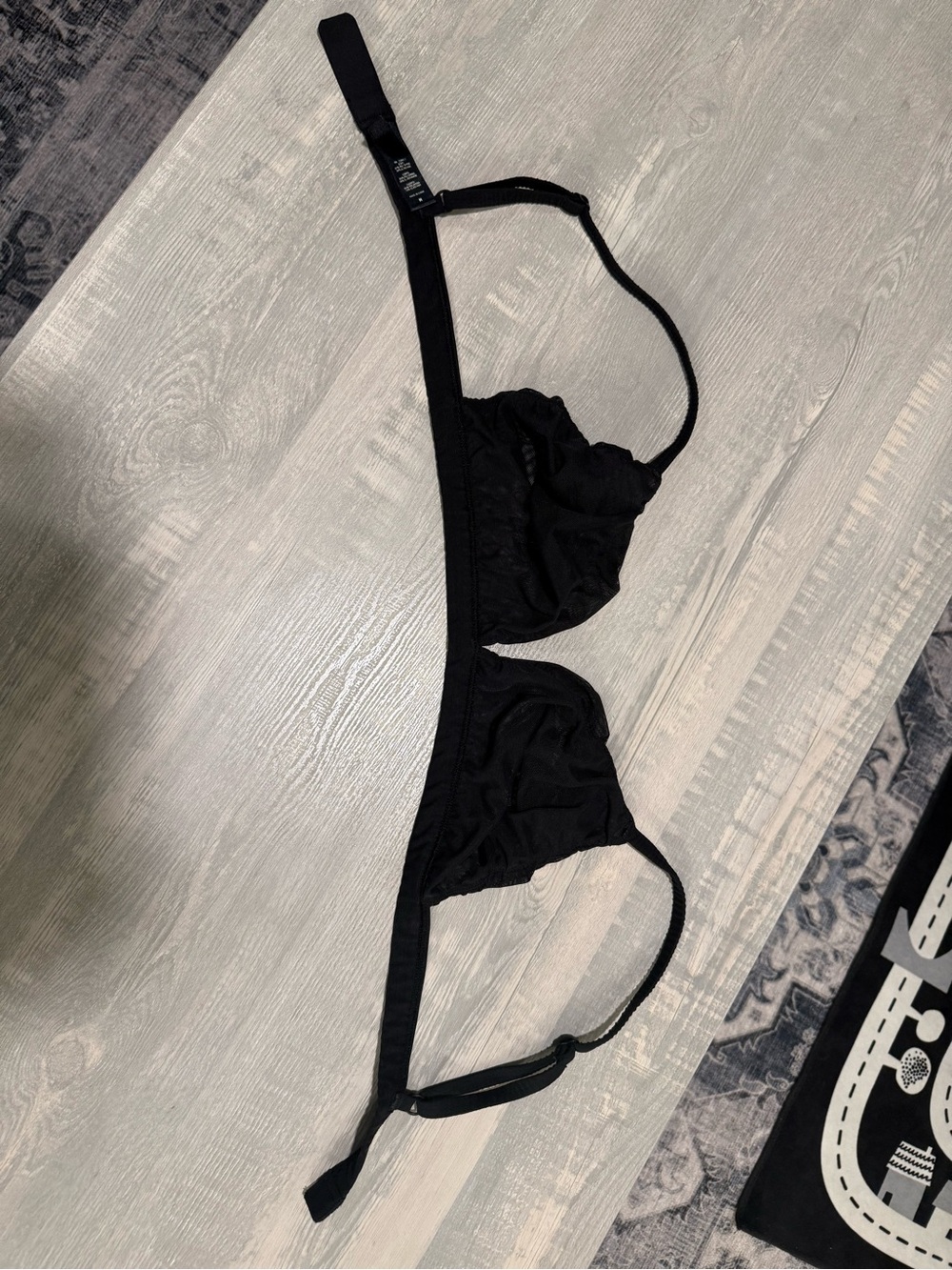 SKIMS Black Mesh Sheer Triangle Bra - Picture 4 of 7